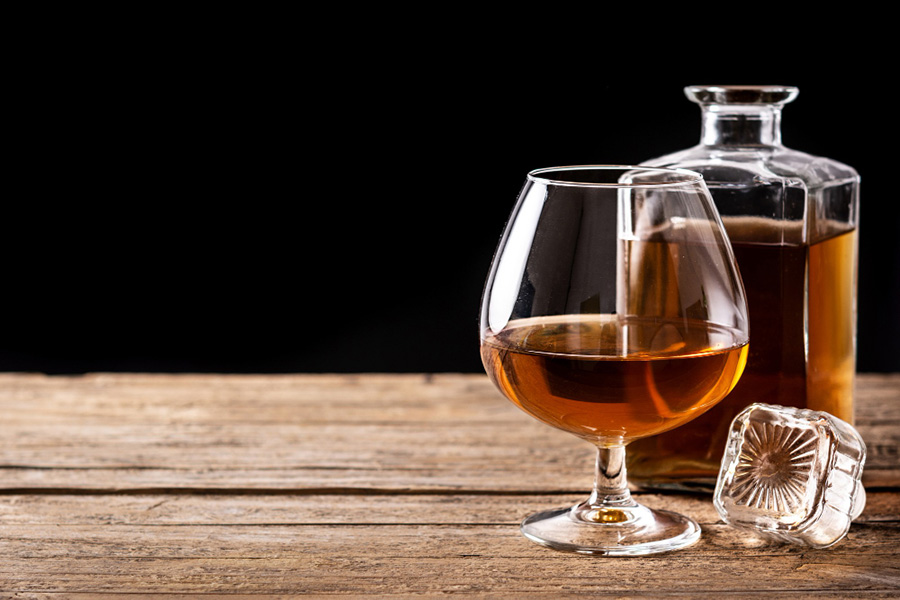 Как пить коньяк