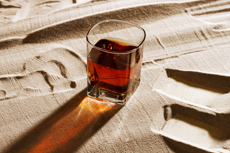 Как пить ром